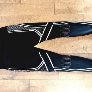 Reebok Medium Black Pants